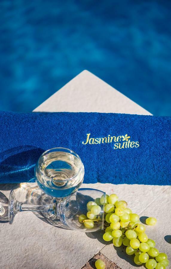 Jasmine Suites With Private Pool 蒂锡利维 外观 照片