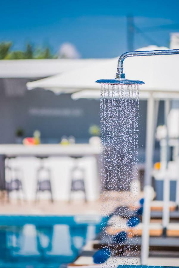 Jasmine Suites With Private Pool 蒂锡利维 外观 照片
