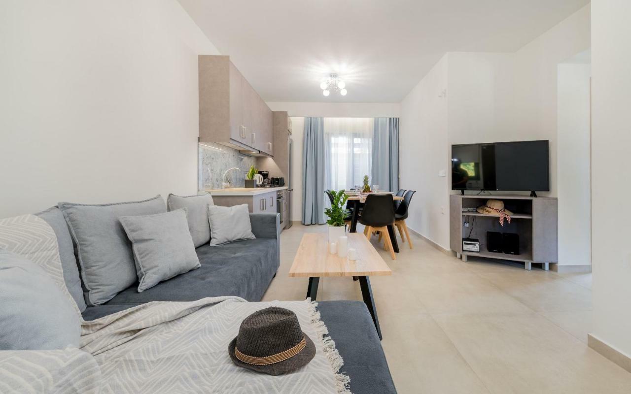 Jasmine Suites With Private Pool 蒂锡利维 外观 照片